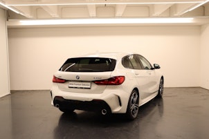 Vehicle image BMW 120d xDrive