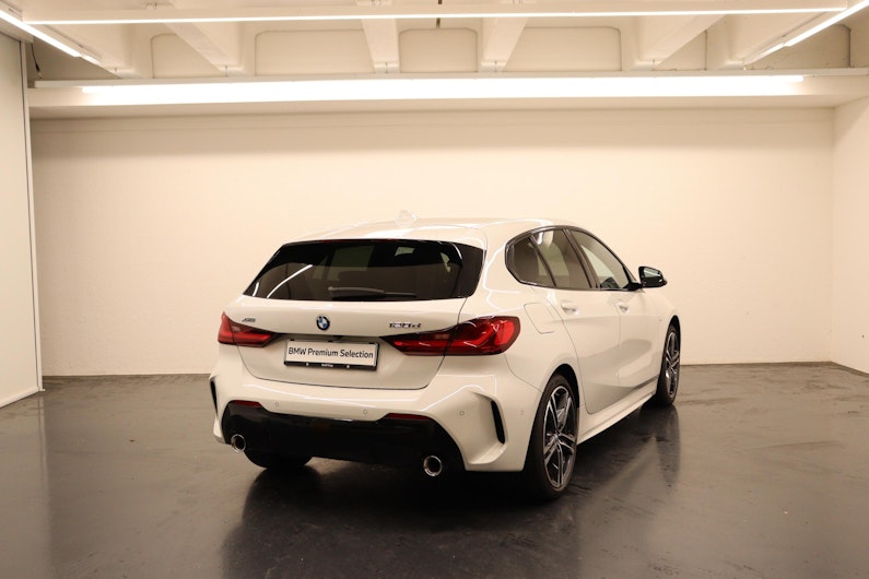 Vehicle image BMW 1 SERIES