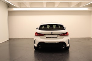 Vehicle image BMW 120d xDrive