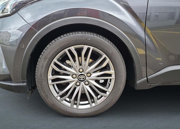 Vehicle image 19 Vehicle image 19