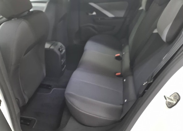 Vehicle image 9 Vehicle image 9