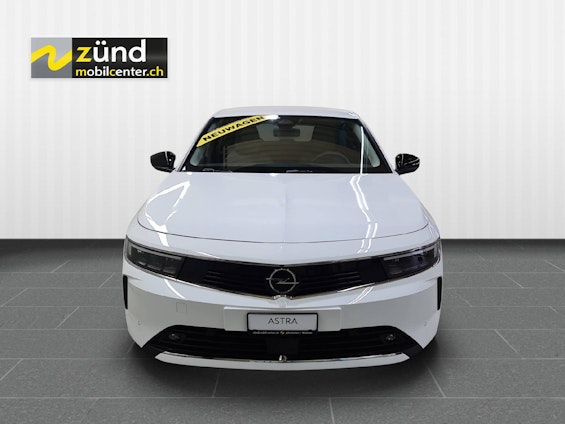 Vehicle image 4 Vehicle image 4