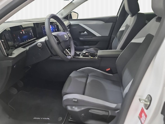 Vehicle image 5 Vehicle image 5