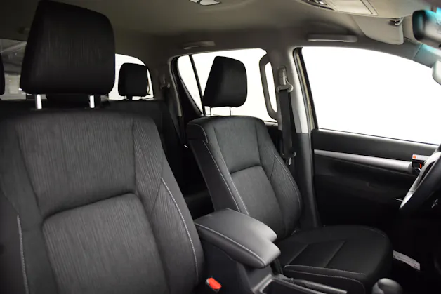 Toyota Hilux Double Cab.-Pick-up 2.4 D-4D 150 Style