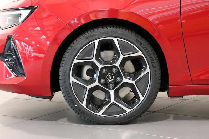 Vehicle image OPEL ASTRA