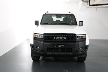 Vehicle image TOYOTA LANDCRUISER 0