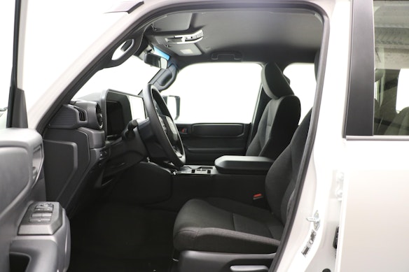 TOYOTA Land Cruiser 2.8 D Active 3