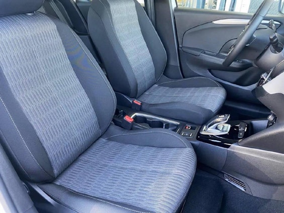 Vehicle image 7 Vehicle image 7