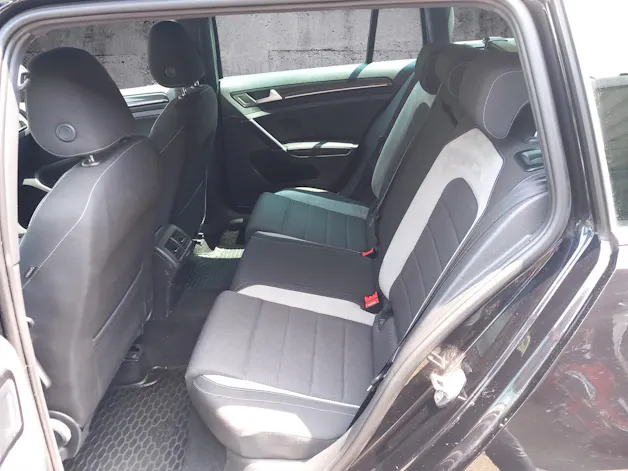 VW Golf VII Variant 2.0 TSI R300 DSG 4motion