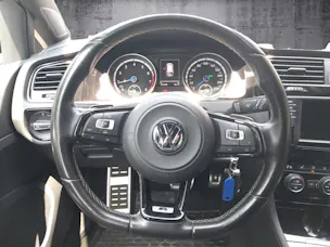 VW Golf VII Variant 2.0 TSI R300 DSG 4motion