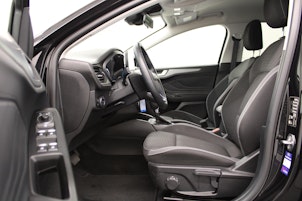 Vehicle image FORD Focus 1.0i EcoB Hybrid 125 Cool & Connect