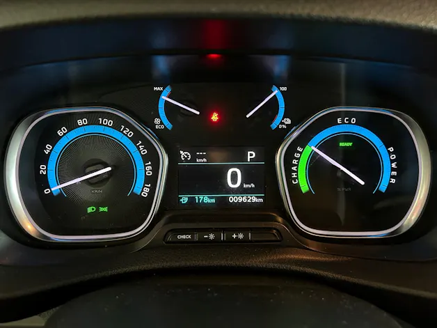 Toyota PROACE Van L1 Heckklappe 50KWh 7kW OBC Active
