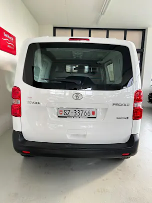 Toyota PROACE Van L1 Heckklappe 50KWh 7kW OBC Active