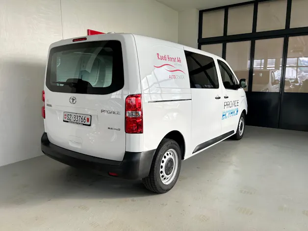 Toyota PROACE Van L1 Heckklappe 50KWh 7kW OBC Active