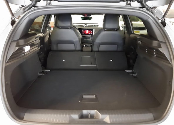 Vehicle image 10 Vehicle image 10