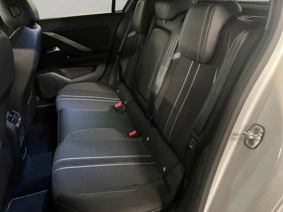 Fahrzeugbild 10 Fahrzeugbild 10