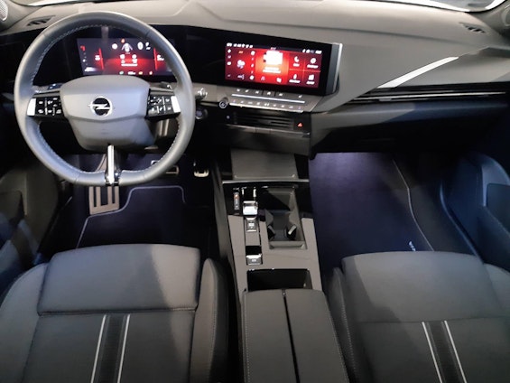 Vehicle image 8 Vehicle image 8