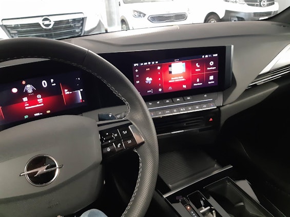 Vehicle image 11 Vehicle image 11