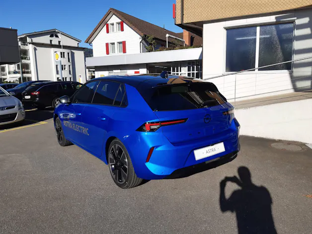 Opel Astra-e Swiss Plus