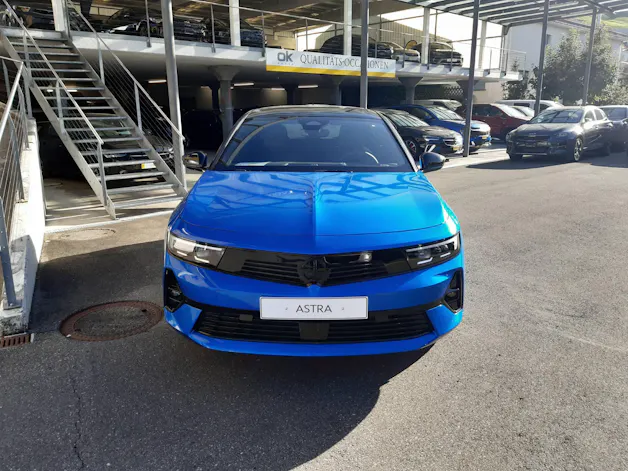 Opel Astra-e Swiss Plus