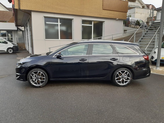 Vehicle image 2 Vehicle image 2