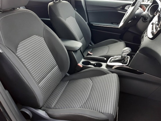 Vehicle image 6 Vehicle image 6