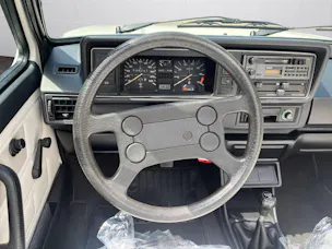 VW Golf I Cabriolet 1.8 White Special