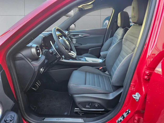 Alfa Romeo Tonale 1.3 Plug-in Hybrid Tributo Italiano Q4