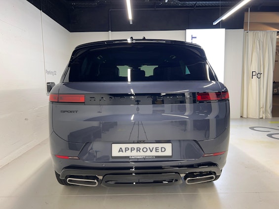 Vehicle image 8