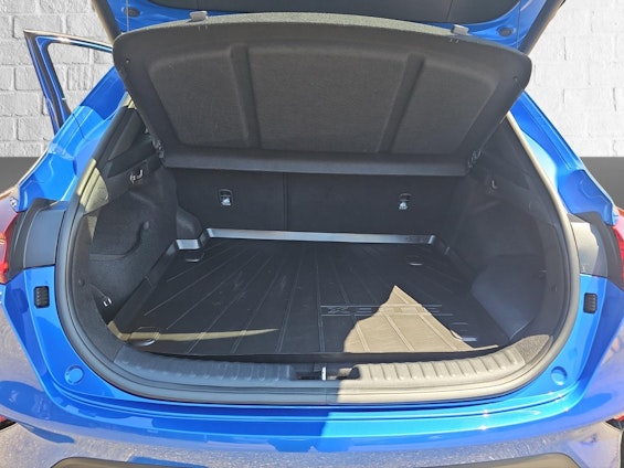 Vehicle image 9 Vehicle image 9