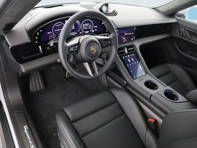 Porsche Taycan 4S