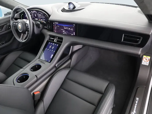 Porsche Taycan 4S