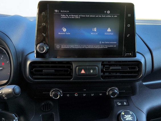 Vehicle image 21 Vehicle image 21