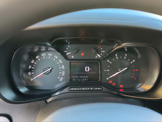 Vehicle image 25 Vehicle image 25