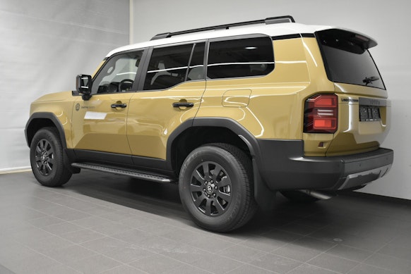 TOYOTA Land Cruiser 2.8 D First Edition 3