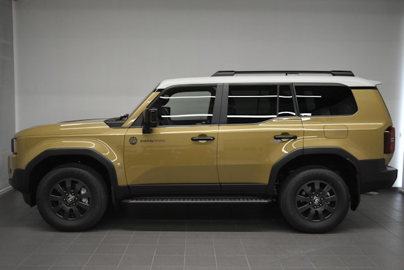 TOYOTA Land Cruiser 2.8 D First Edition 2