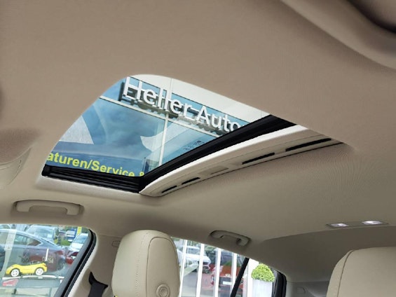 Vehicle image 14 Vehicle image 14