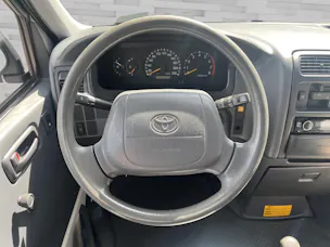 Toyota HIACE Kombi LWB 2.7 4x4 3 P.