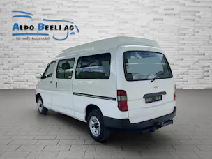Toyota HIACE Kombi LWB 2.7 4x4 3 P.