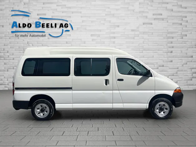 Toyota HIACE Kombi LWB 2.7 4x4 3 P.