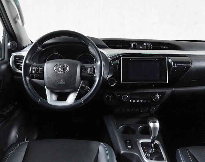 Vehicle image TOYOTA HI-LUX