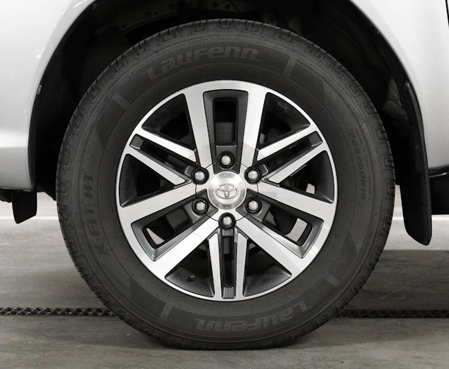 Vehicle image TOYOTA HI-LUX