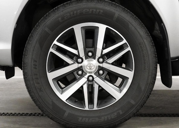 Vehicle image 12 Vehicle image 12