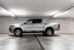 Vehicle image TOYOTA Hilux Double Cab.-Pick-up 2.4 D-4D 150 Luna