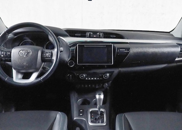 Vehicle image 8 Vehicle image 8