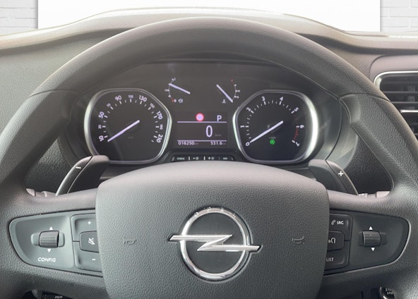 Vehicle image 4 Vehicle image 4