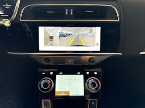 https://vehicle.imgix.net/3602607/e74bd12c-71d1-4e41-a345-eb9357b20b8b.jpg