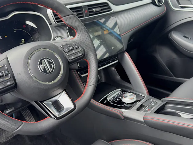 MG ZS EV Luxury 70kWh