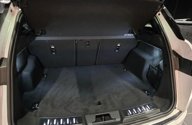 Vehicle image 3 Vehicle image 3