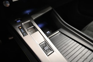 Vehicle image PEUGEOT 308 1.6 PHEV 225 GT